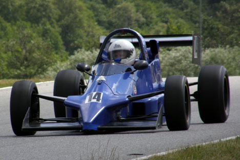 Ole Vejlund i hans Reynard SF 87